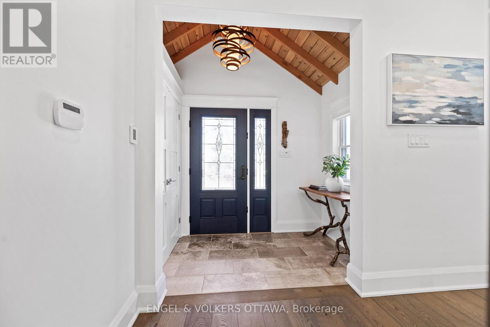 Property at 350 CUNNINGHAM AVENUE image 3
