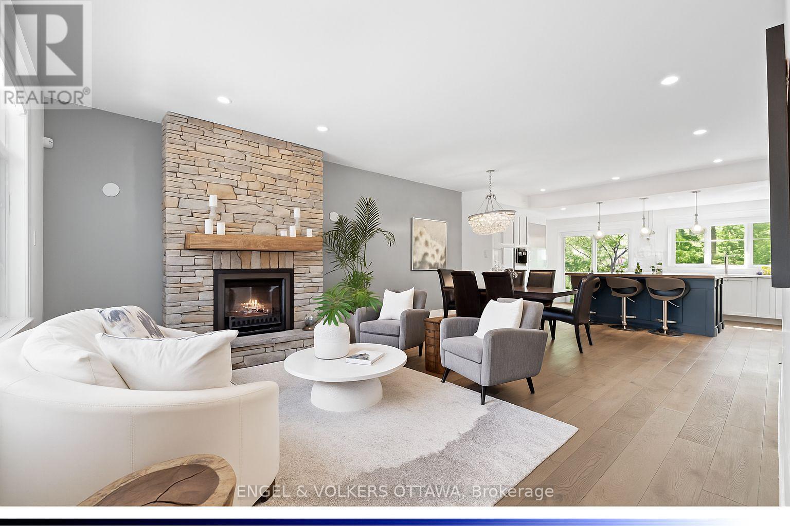Property at 350 CUNNINGHAM AVENUE image 4