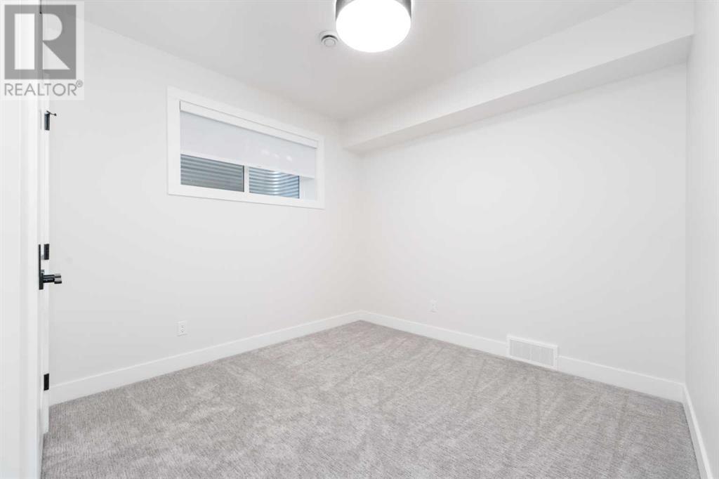 8 Vantage Drive, Cochrane, Alberta  T4C 3C1 - Photo 33 - A2236578