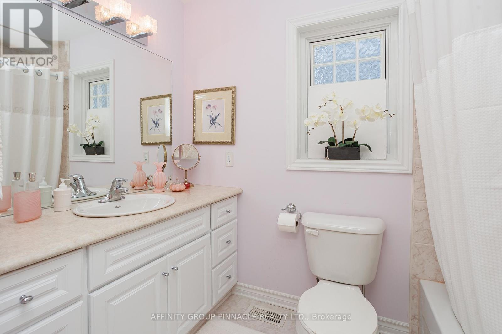 10 Deane Street, Kawartha Lakes, Ontario  K0M 1N0 - Photo 22 - X12275633