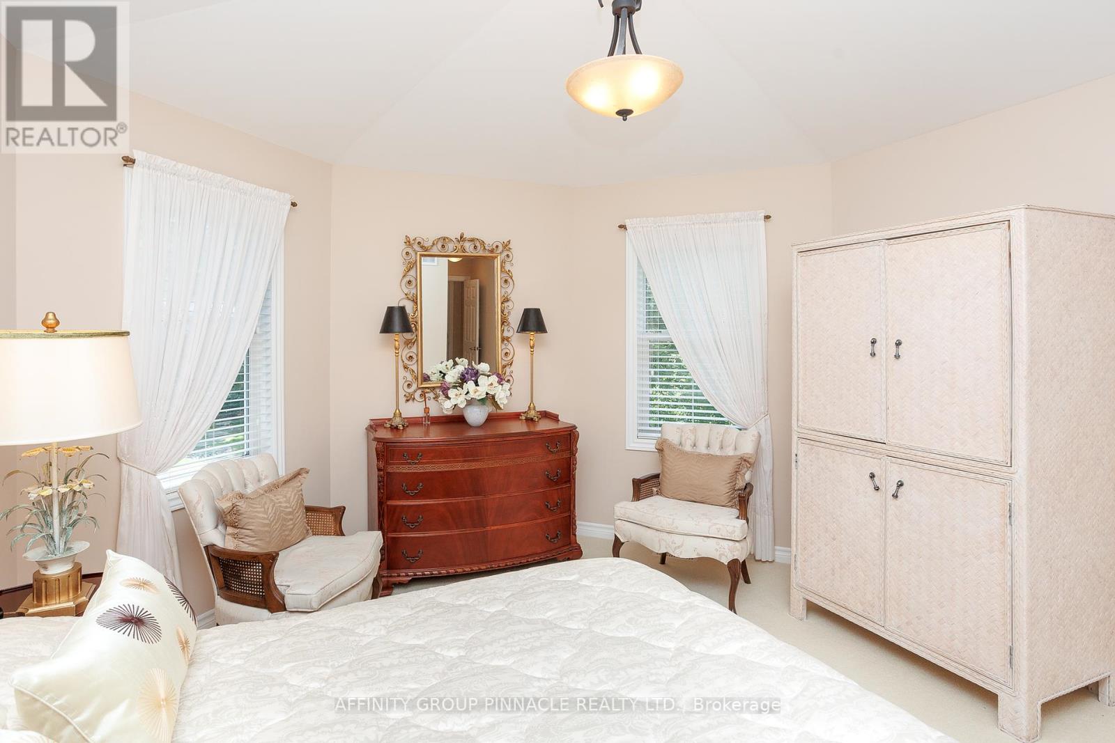 10 Deane Street, Kawartha Lakes, Ontario  K0M 1N0 - Photo 24 - X12275633