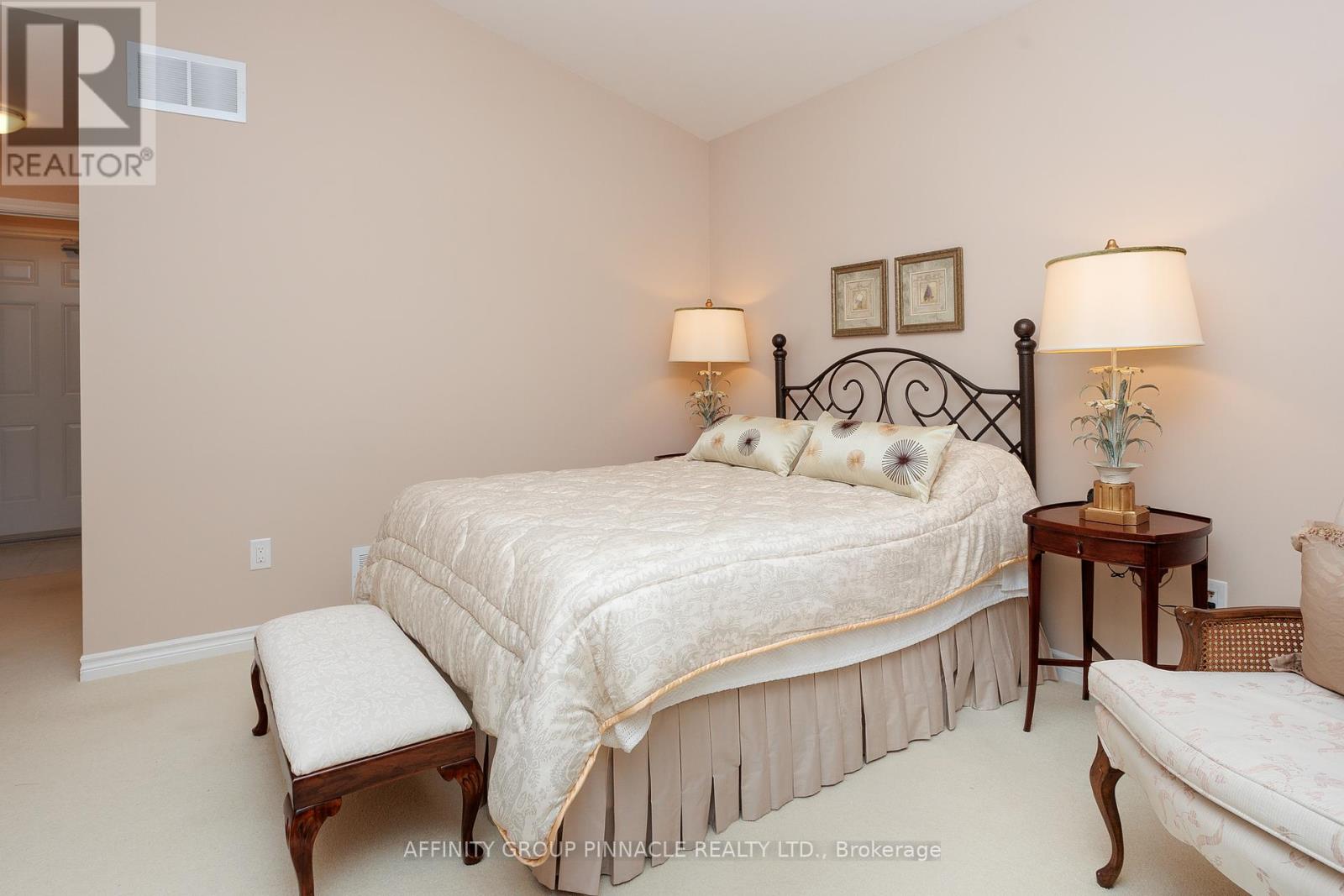 10 Deane Street, Kawartha Lakes, Ontario  K0M 1N0 - Photo 25 - X12275633