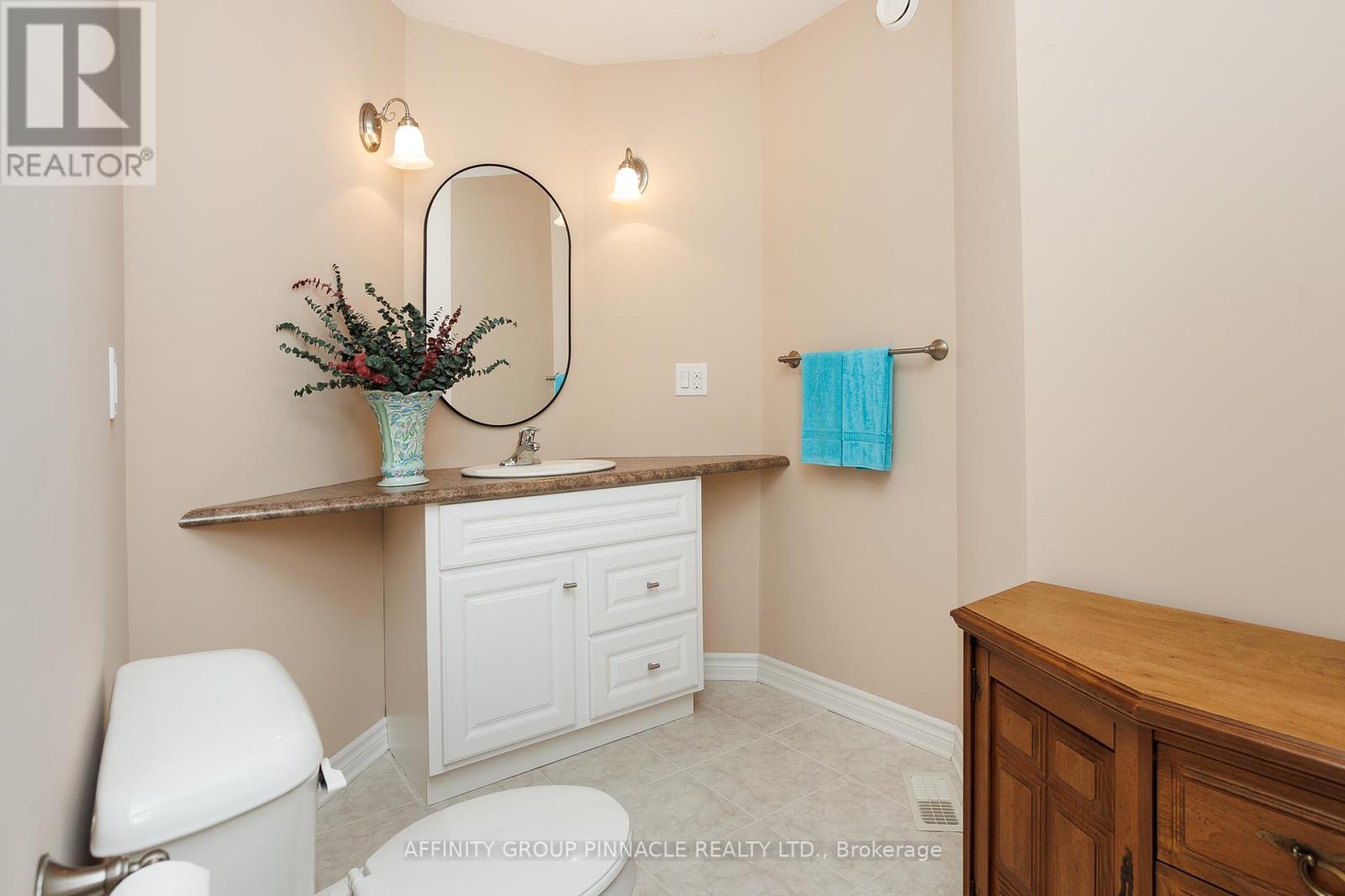 10 Deane Street, Kawartha Lakes, Ontario  K0M 1N0 - Photo 28 - X12275633