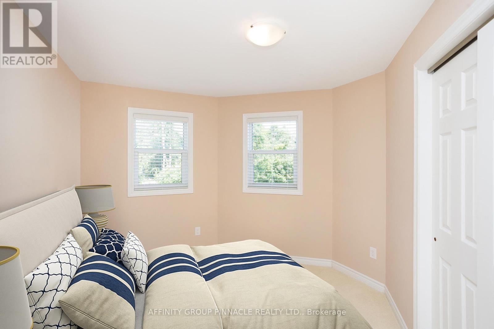 10 Deane Street, Kawartha Lakes, Ontario  K0M 1N0 - Photo 31 - X12275633