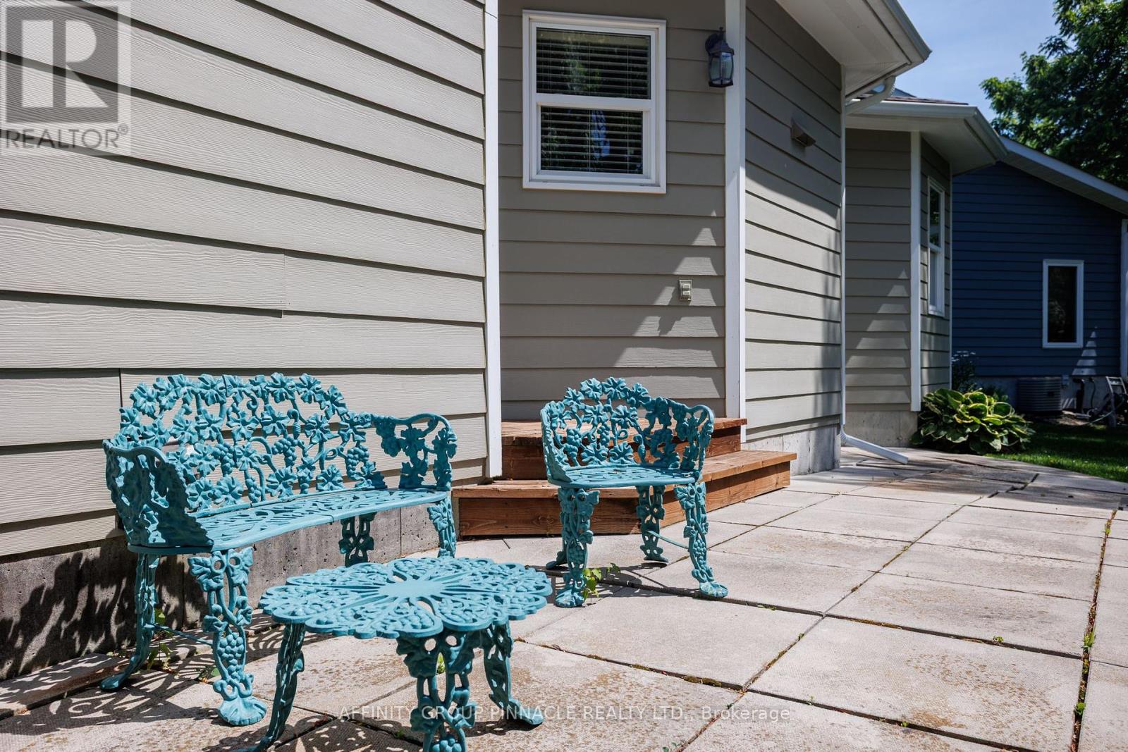 10 Deane Street, Kawartha Lakes, Ontario  K0M 1N0 - Photo 39 - X12275633