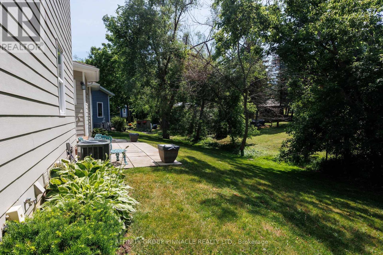 10 Deane Street, Kawartha Lakes, Ontario  K0M 1N0 - Photo 40 - X12275633