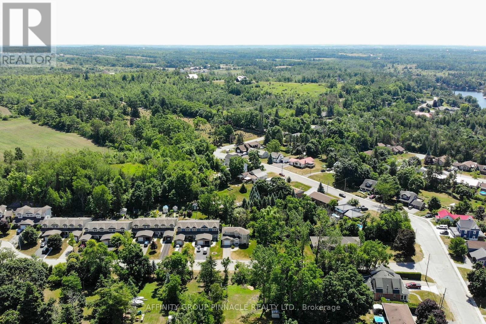 10 Deane Street, Kawartha Lakes, Ontario  K0M 1N0 - Photo 44 - X12275633