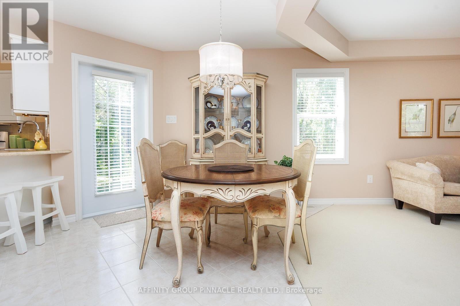 10 Deane Street, Kawartha Lakes, Ontario  K0M 1N0 - Photo 9 - X12275633