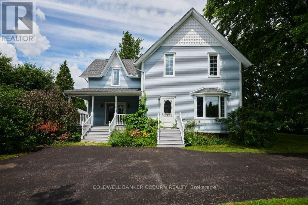 11719 Lakeshore Drive, South Dundas, Ontario  K0C 1X0 - Photo 2 - X12275291