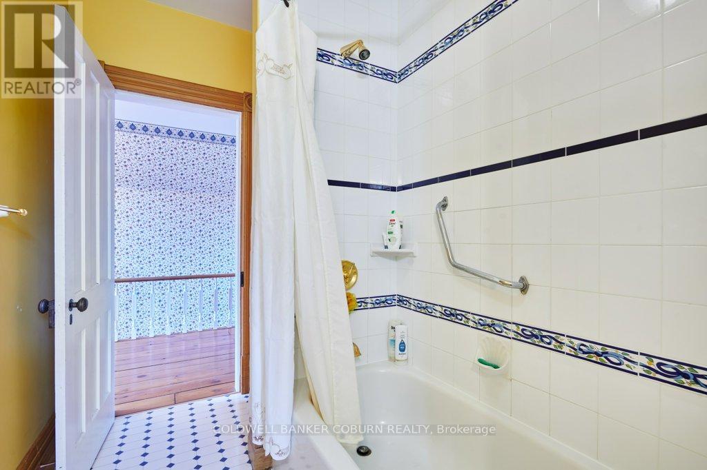 11719 Lakeshore Drive, South Dundas, Ontario  K0C 1X0 - Photo 30 - X12275291