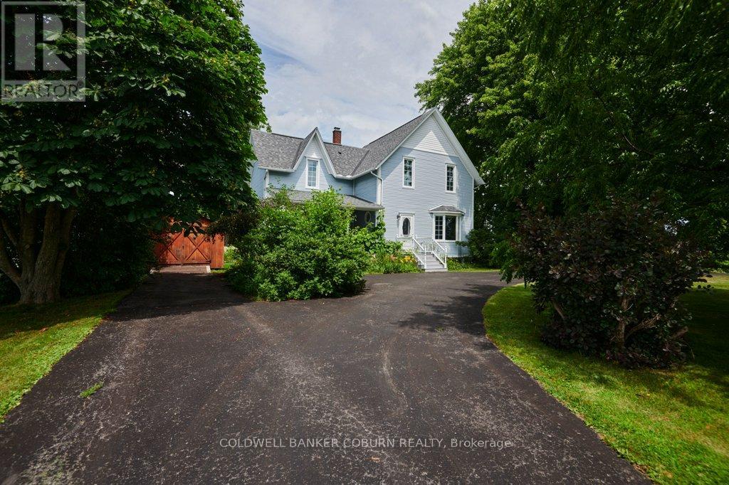 11719 Lakeshore Drive, South Dundas, Ontario  K0C 1X0 - Photo 4 - X12275291