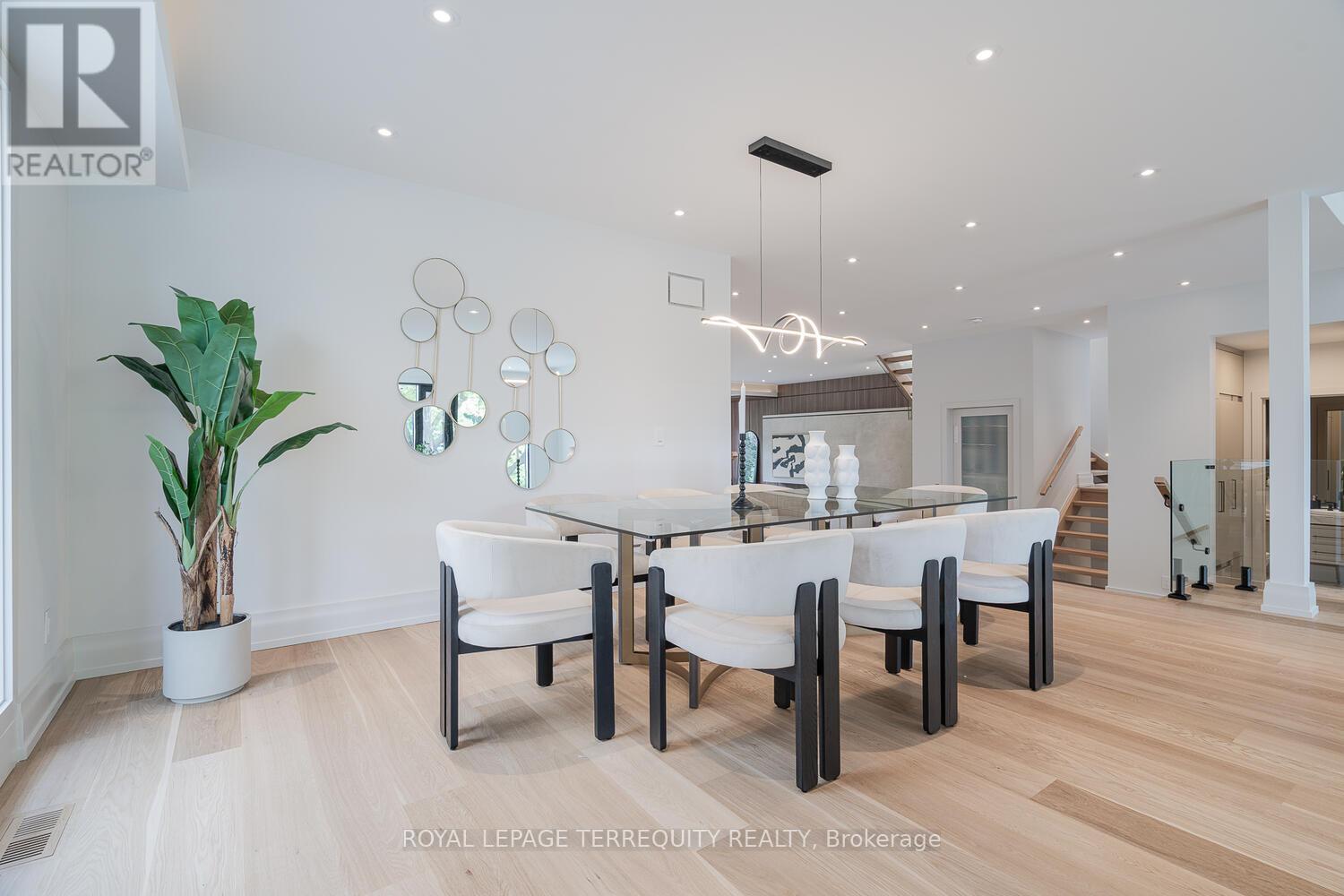 207 Newton Drive, Toronto, Ontario  M2M 2P2 - Photo 10 - C12275324