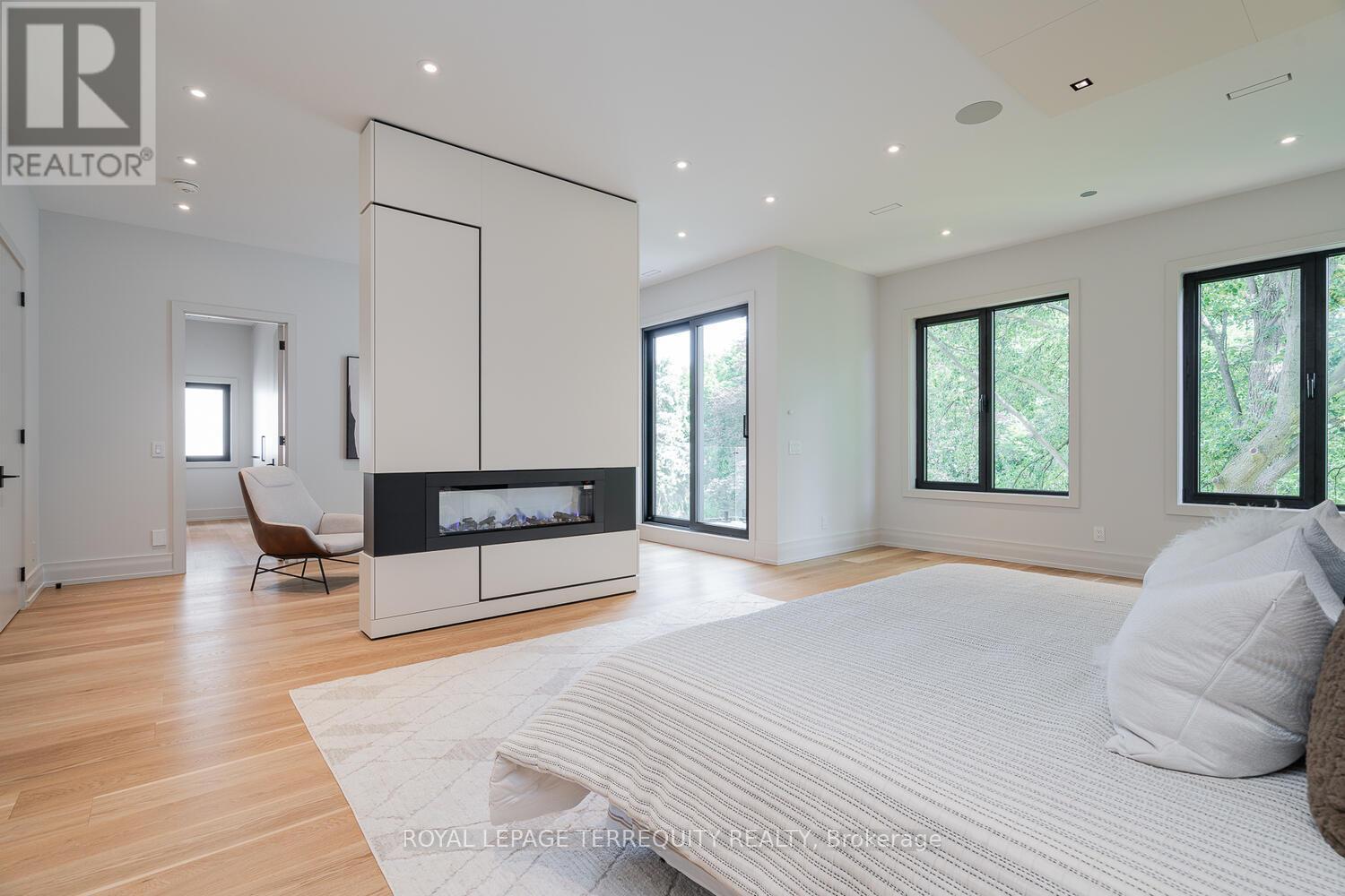 207 Newton Drive, Toronto, Ontario  M2M 2P2 - Photo 33 - C12275324