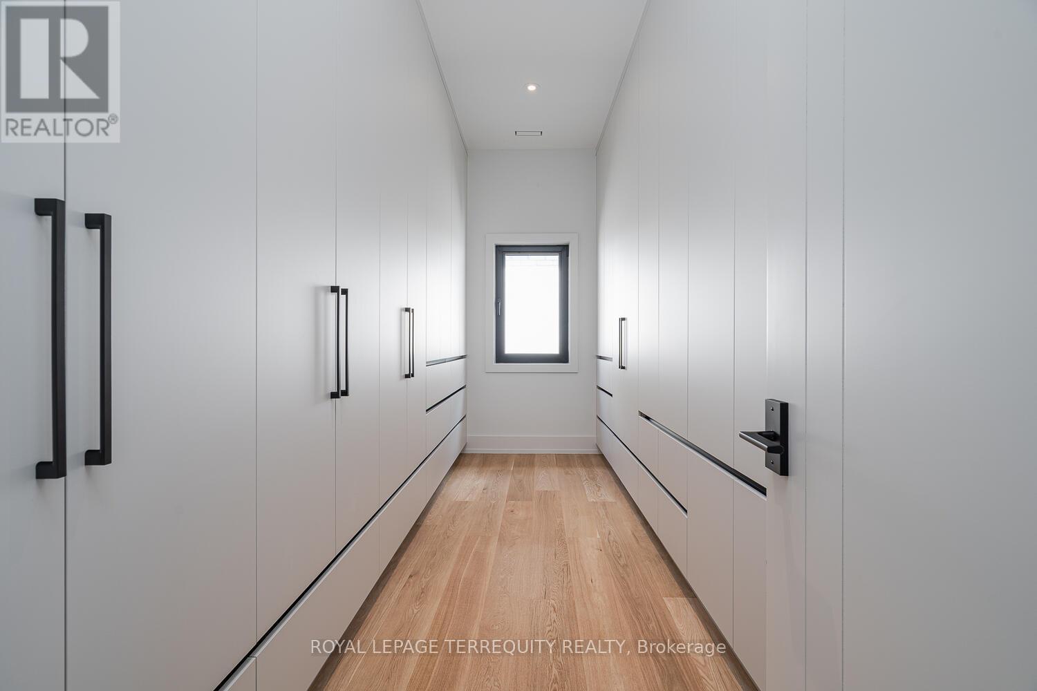 207 Newton Drive, Toronto, Ontario  M2M 2P2 - Photo 34 - C12275324