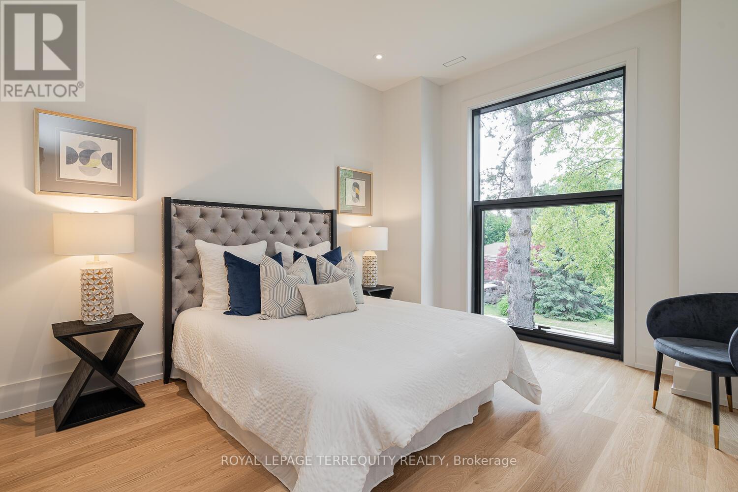 207 Newton Drive, Toronto, Ontario  M2M 2P2 - Photo 37 - C12275324