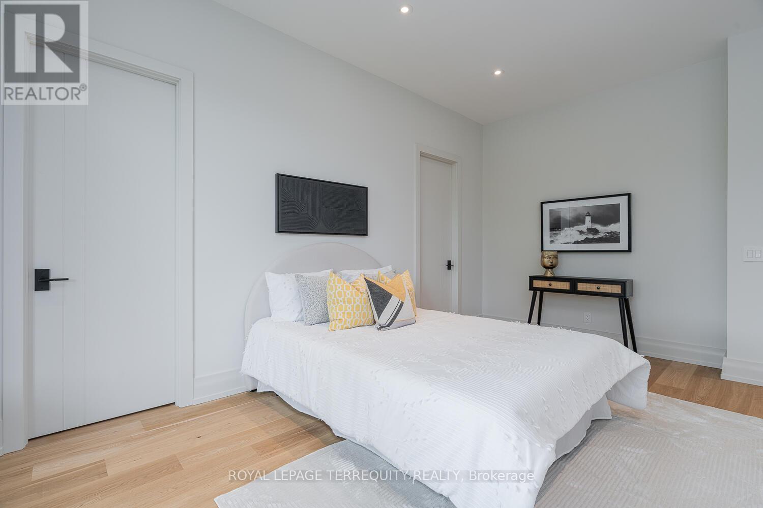207 Newton Drive, Toronto, Ontario  M2M 2P2 - Photo 40 - C12275324