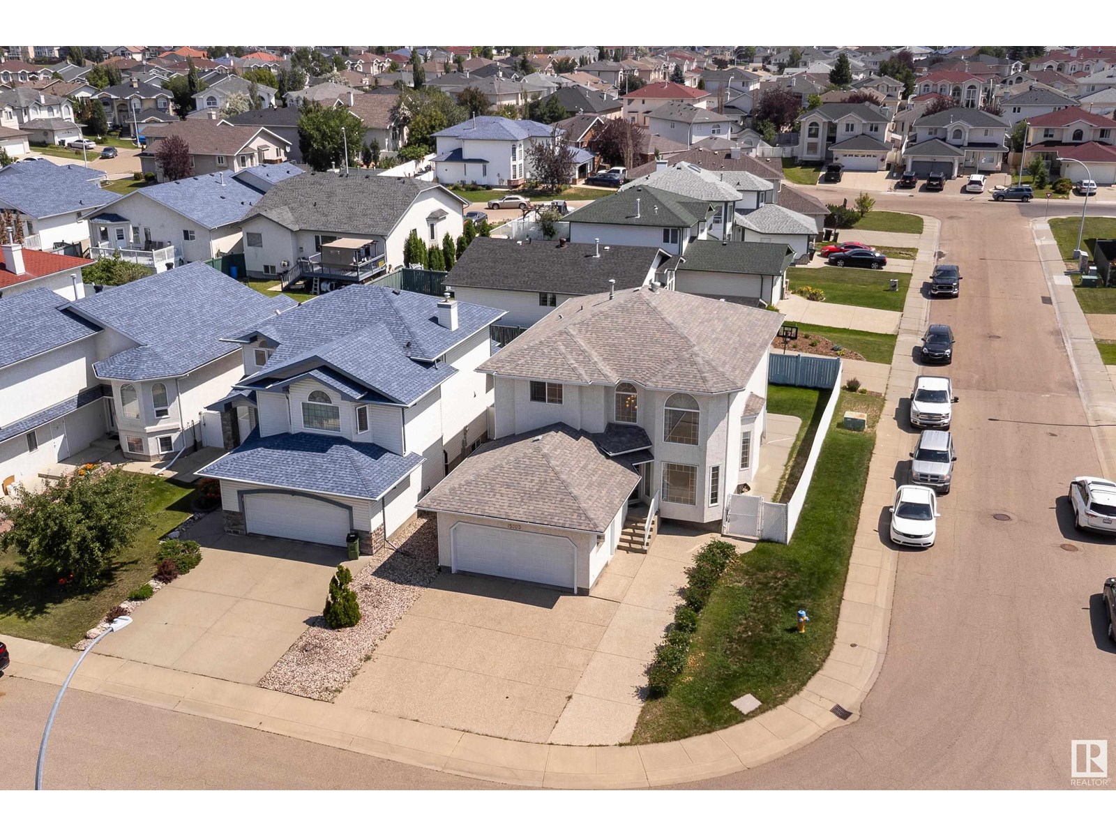 Property at 15803 91 ST NW image 1