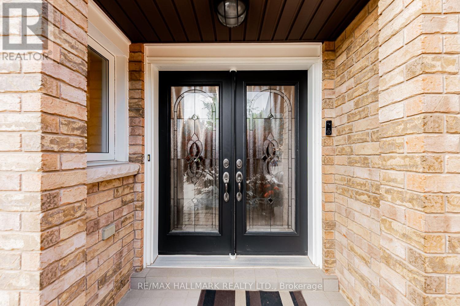 Property at 52 MISTLEFLOWER COURT image 3