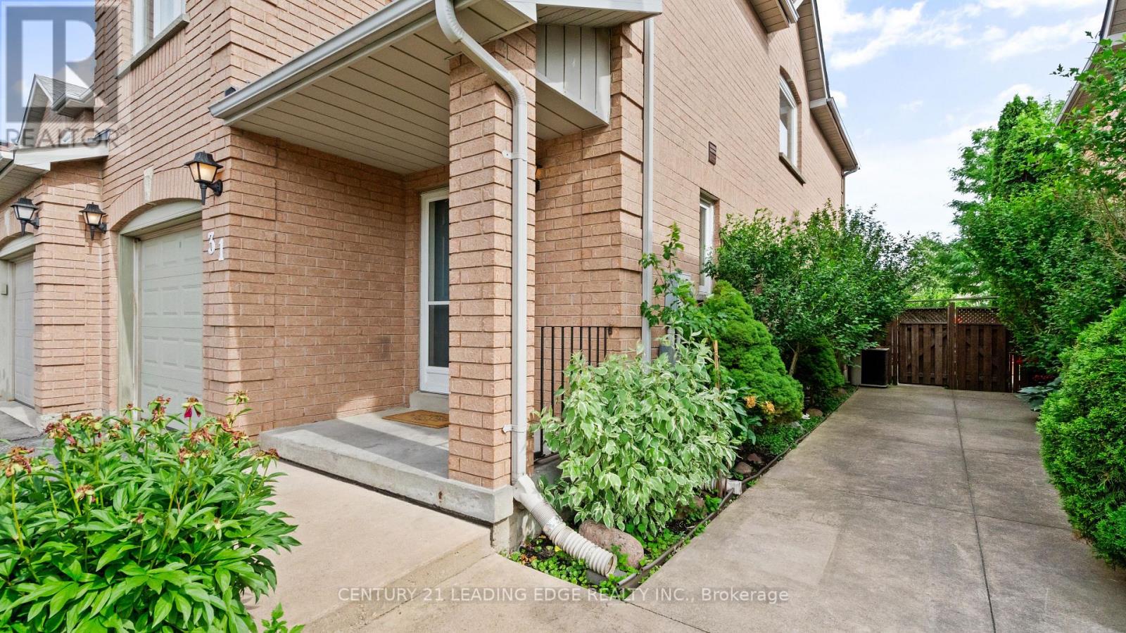 Property at 31 TUMBLEWEED COURT image 3