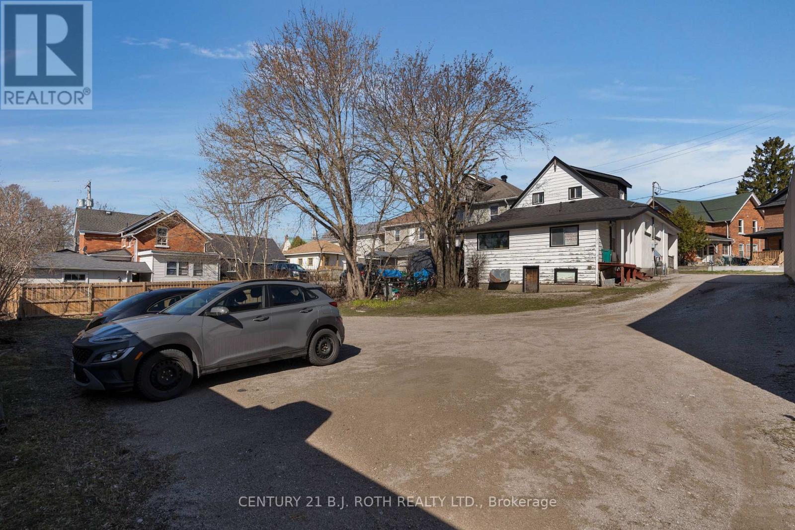 57 Nottawasaga Street, Orillia, Ontario  L3V 3J5 - Photo 17 - S12275454