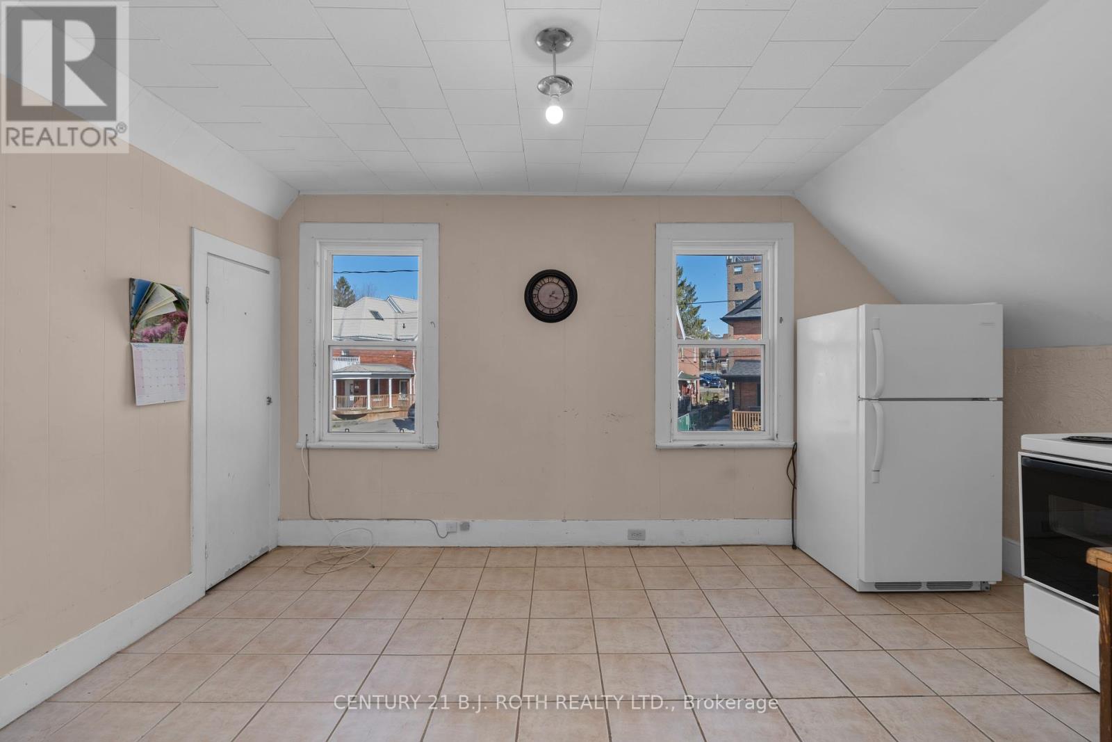 57 Nottawasaga Street, Orillia, Ontario  L3V 3J5 - Photo 26 - S12275454