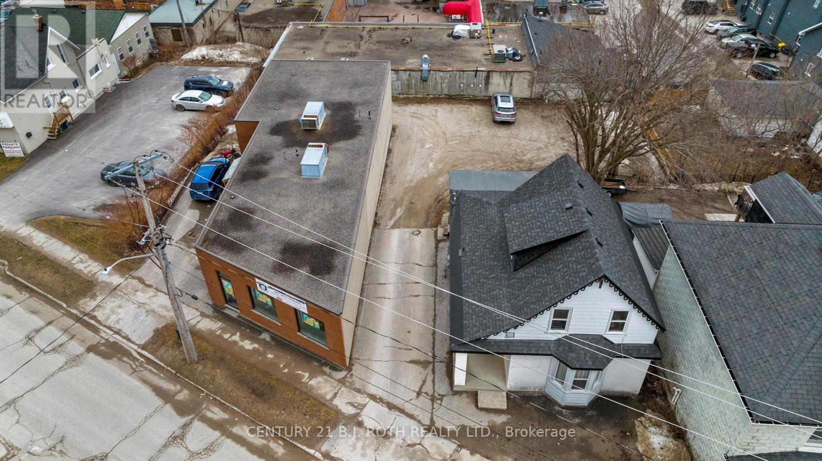 57 Nottawasaga Street, Orillia, Ontario  L3V 3J5 - Photo 5 - S12275454