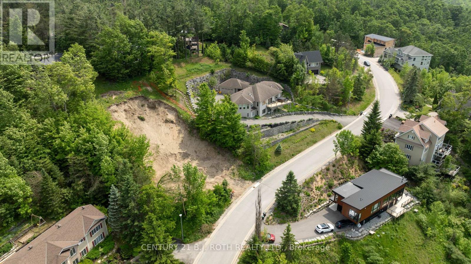 12 Valleycrest Drive, Oro-Medonte (Horseshoe Valley), Ontario  L0L 2L0 - Photo 7 - S12275573