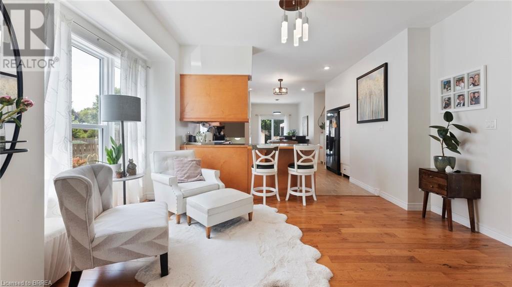 Photo 14 of 44 for 262 John Street S