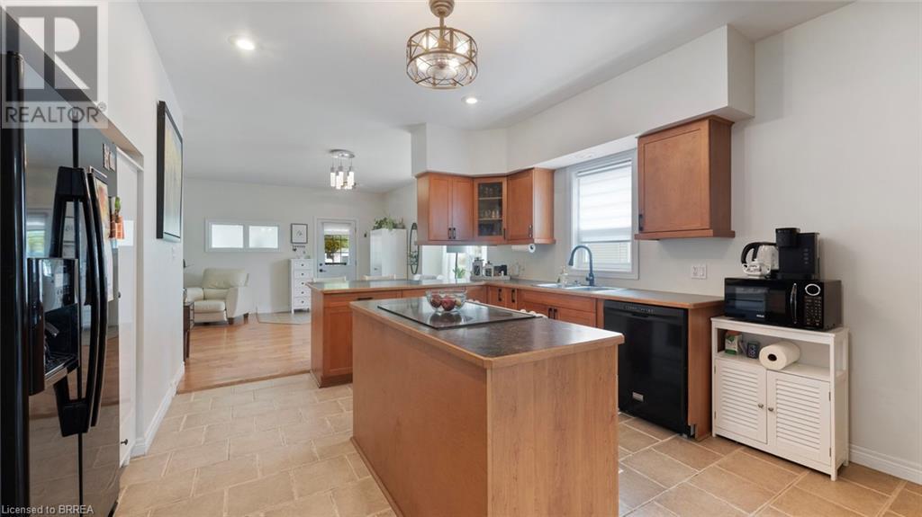 Photo 19 of 44 for 262 John Street S