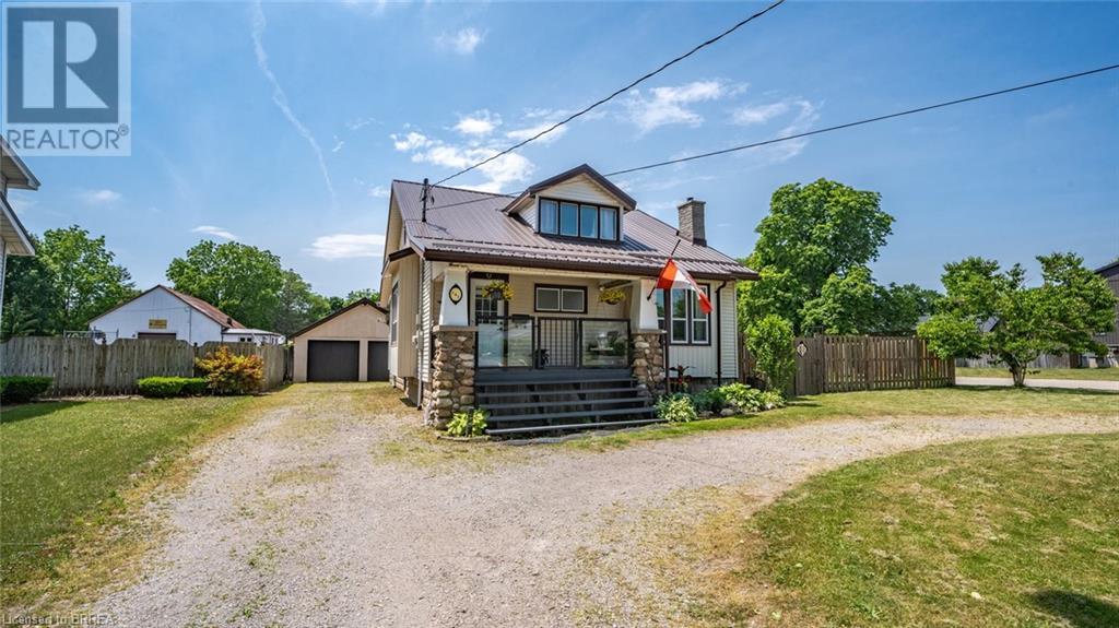 Photo 3 of 44 for 262 John Street S