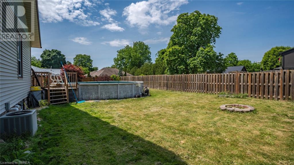 Photo 41 of 44 for 262 John Street S