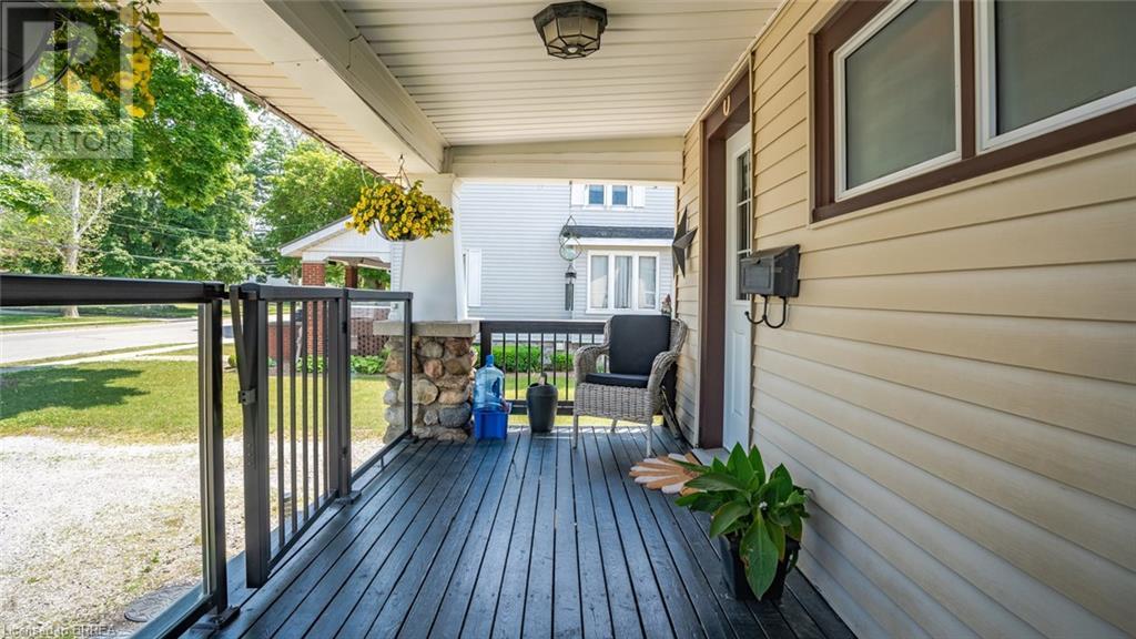 Photo 9 of 44 for 262 John Street S