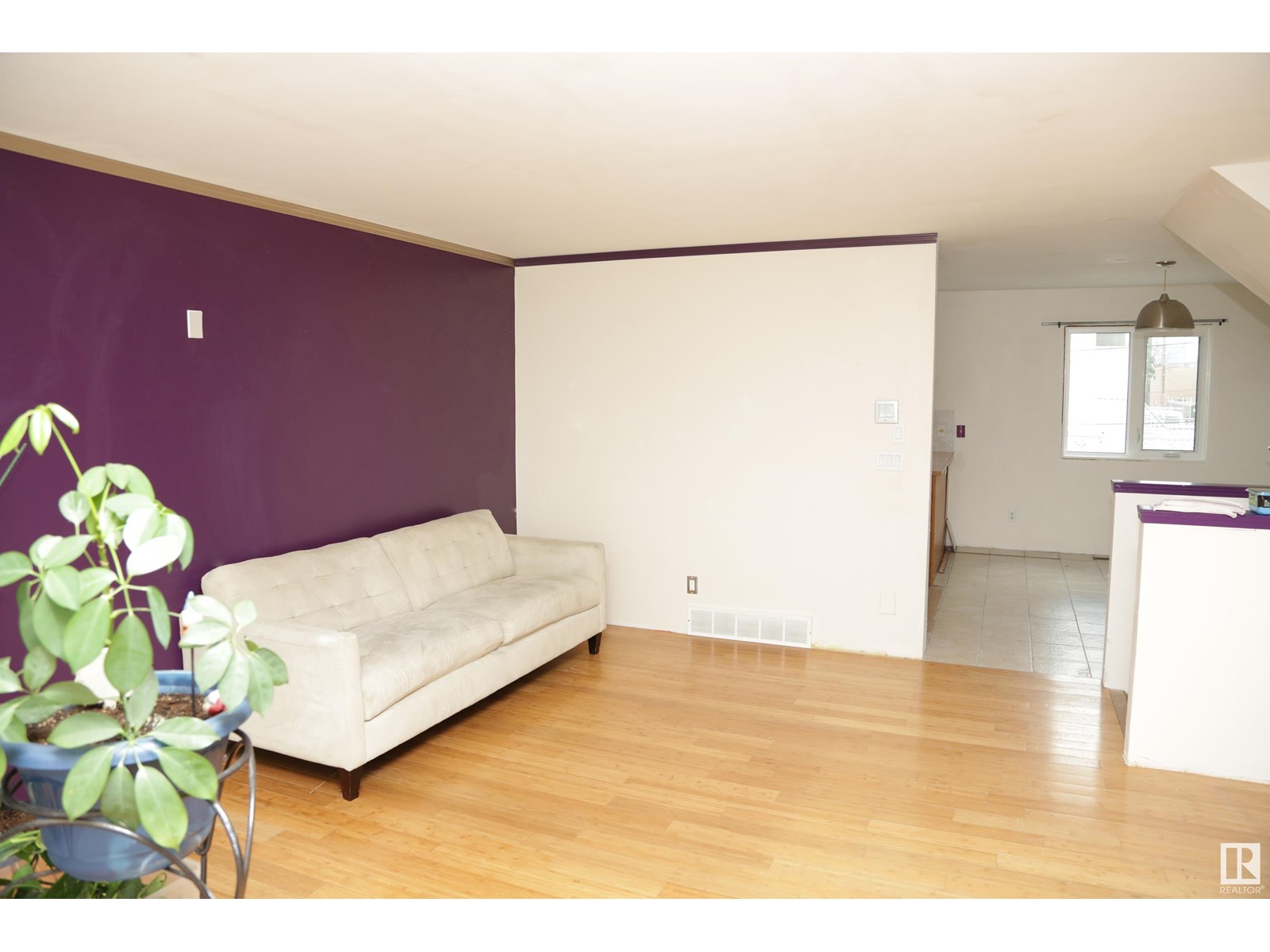 Property at 11642 103 AV NW image 5