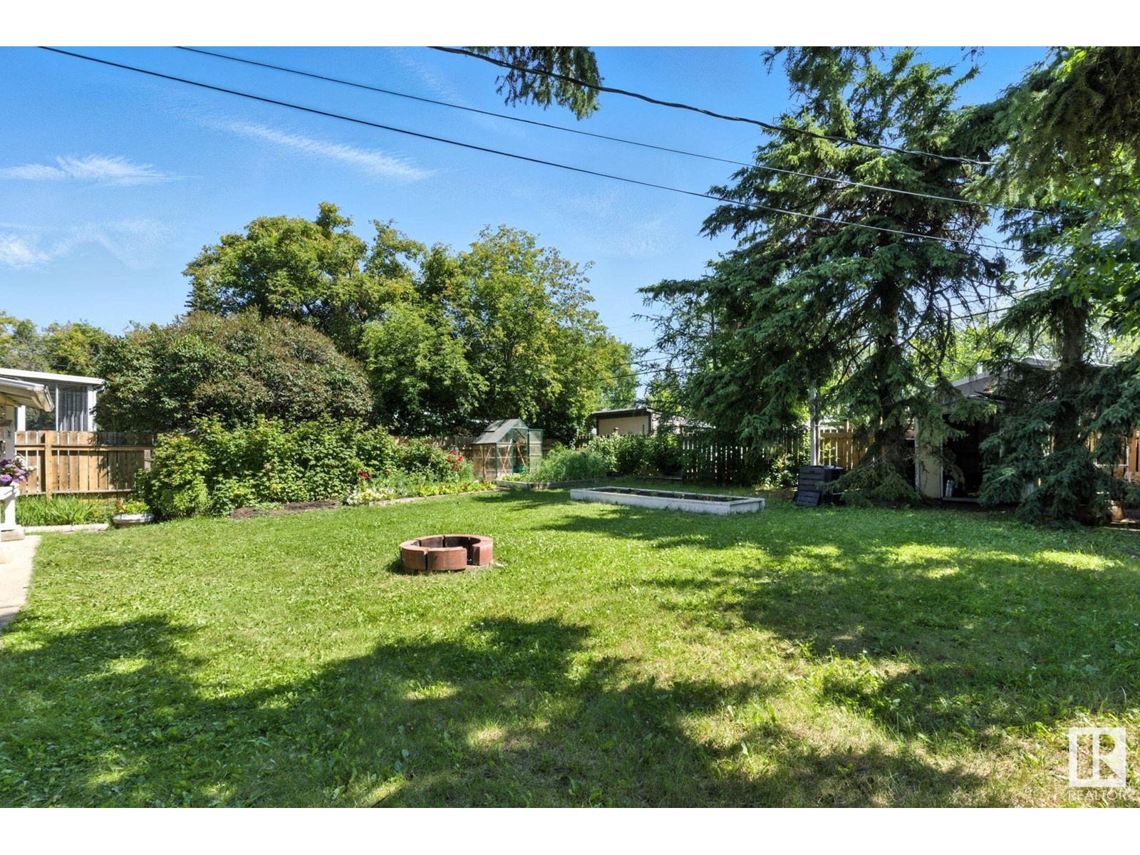 Property at 7 GRANDORA CR image 4