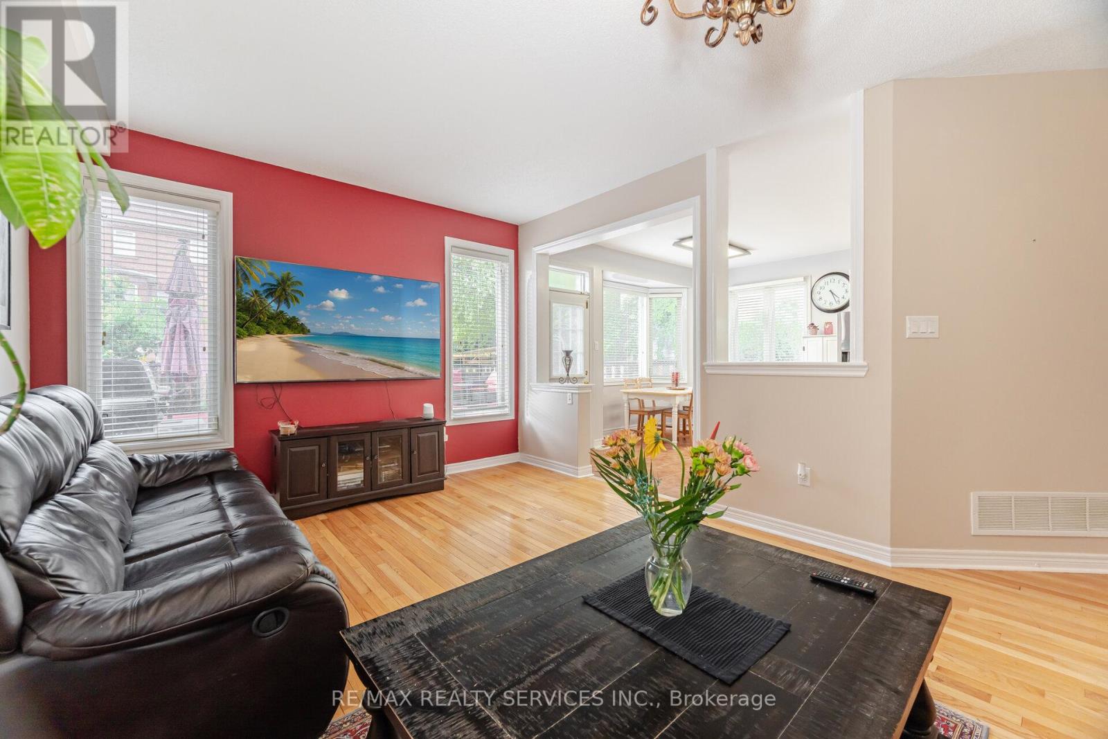 75 Harbourtown Crescent, Brampton, Ontario  L6V 4P5 - Photo 7 - W12275309