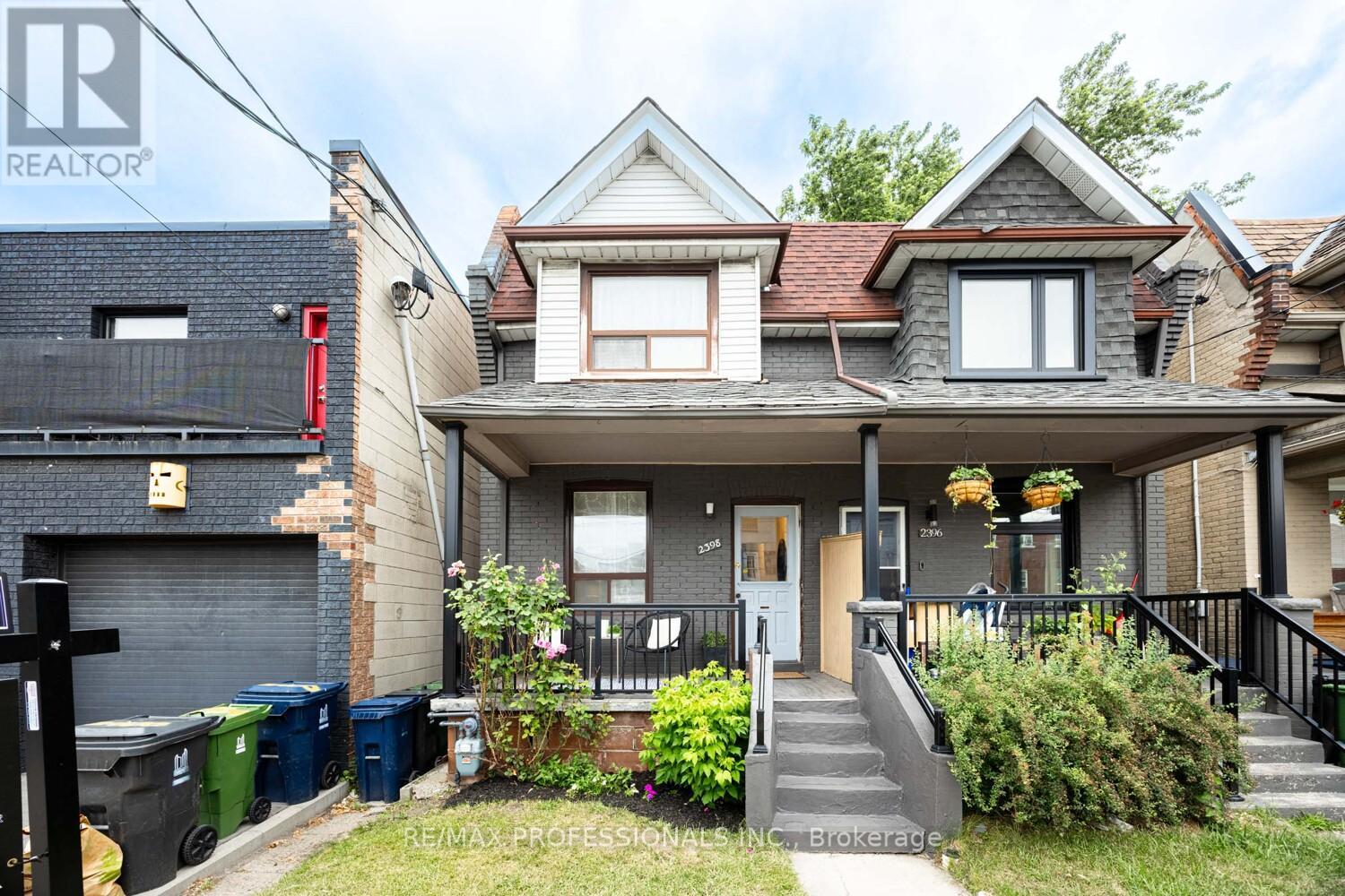 Property at 2398 ST CLAIR AVENUE W image 1