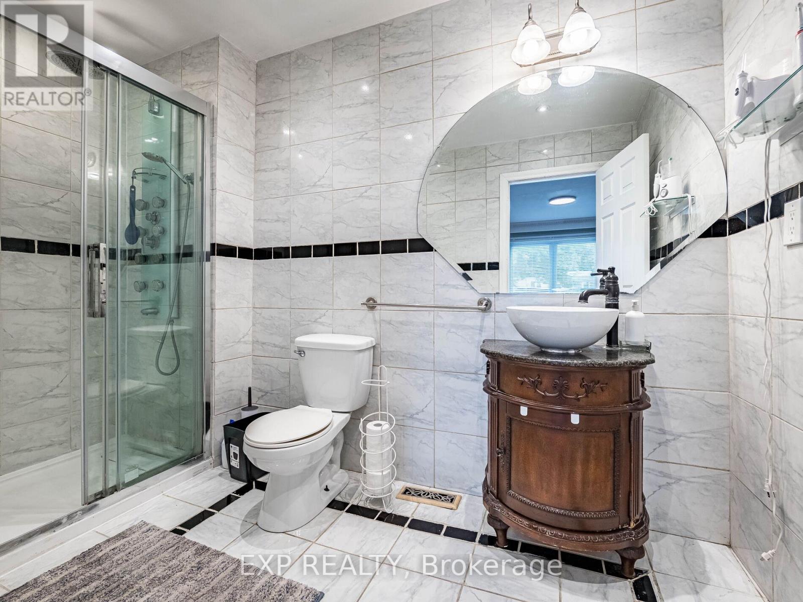 2574 Council Ring Road, Mississauga, Ontario  L5L 1X5 - Photo 22 - W12275367