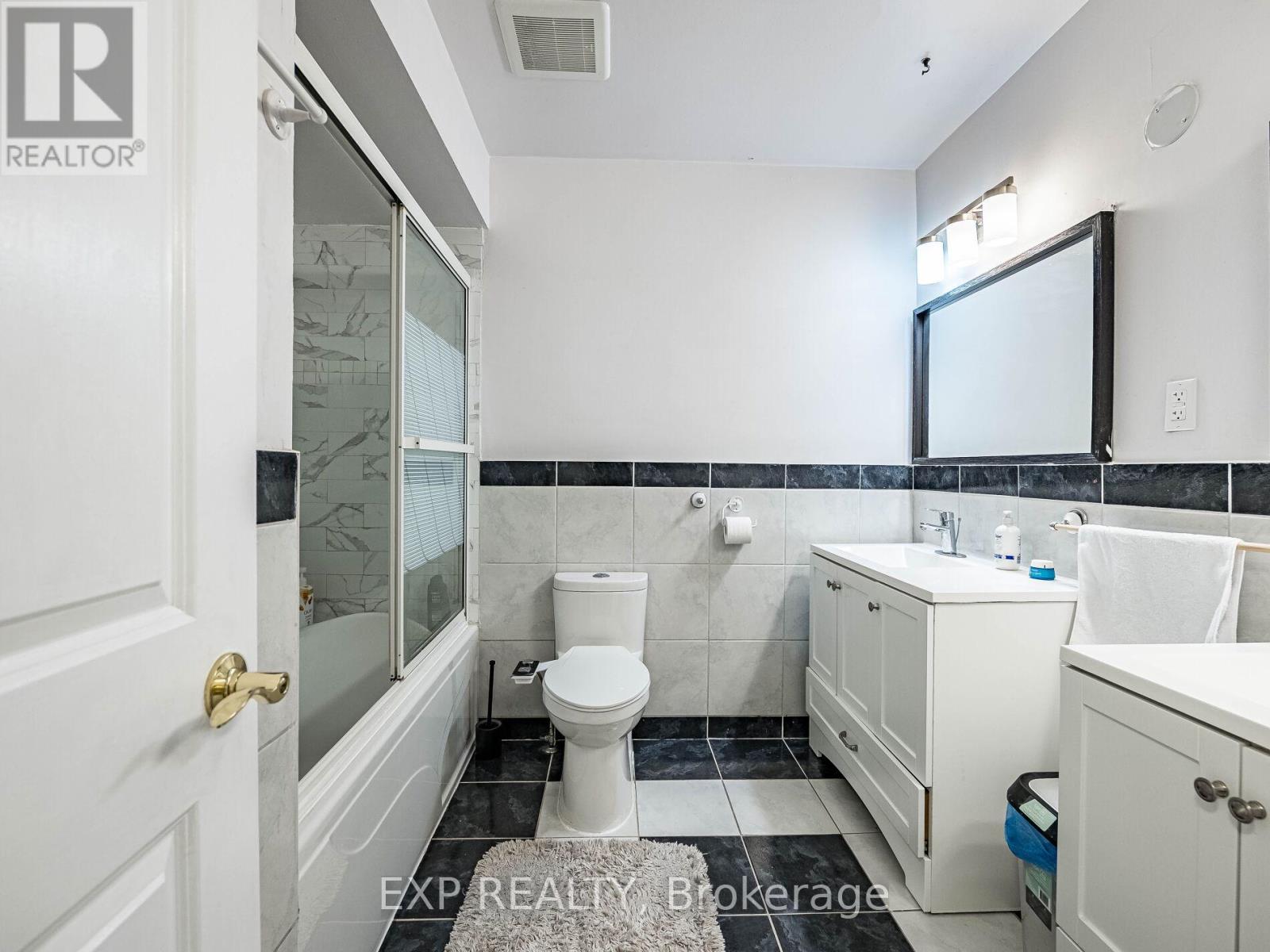 2574 Council Ring Road, Mississauga, Ontario  L5L 1X5 - Photo 32 - W12275367