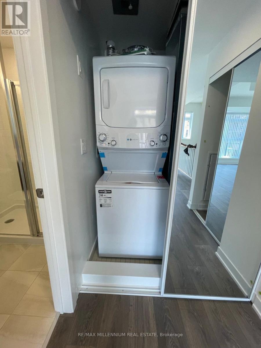 212 - 140 Canon Jackson Drive, Toronto (Brookhaven-Amesbury), Ontario  M6M 0B9 - Photo 13 - W12275411