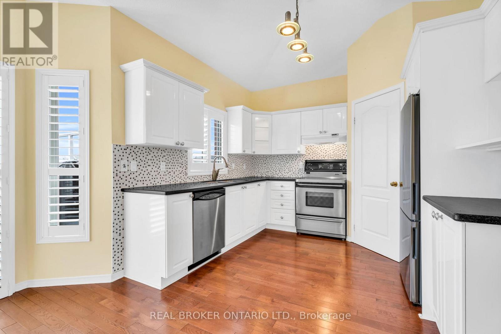 18 Appleton Drive, Orangeville, Ontario  L9W 5C3 - Photo 15 - W12275517