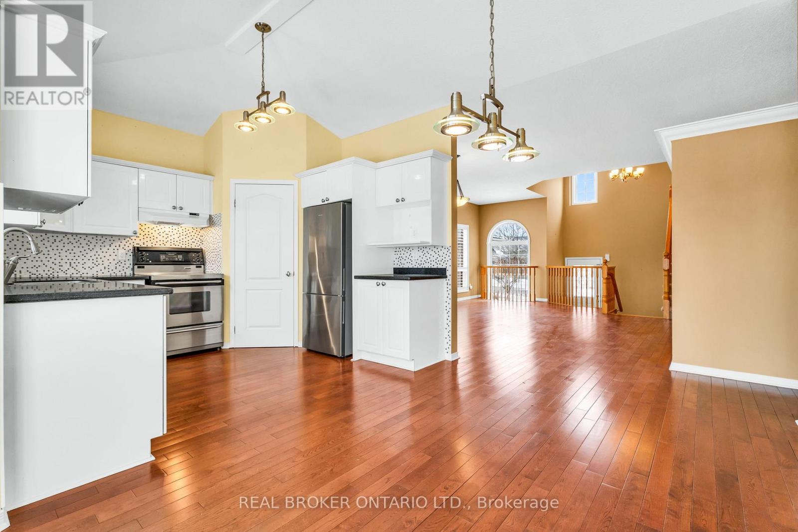 18 Appleton Drive, Orangeville, Ontario  L9W 5C3 - Photo 18 - W12275517