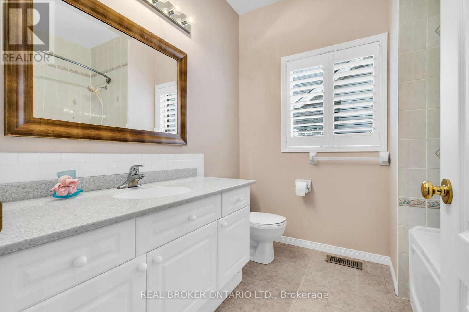 18 Appleton Drive, Orangeville, Ontario  L9W 5C3 - Photo 25 - W12275517