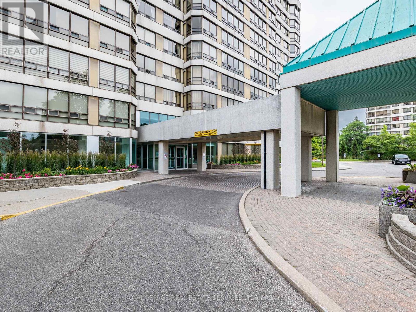 Property at 202 - 310 MILL STREET S image 3