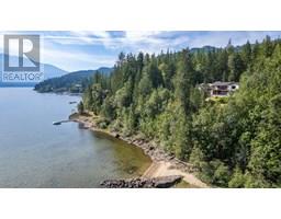 15730 PETERS Road, crawford bay, British Columbia