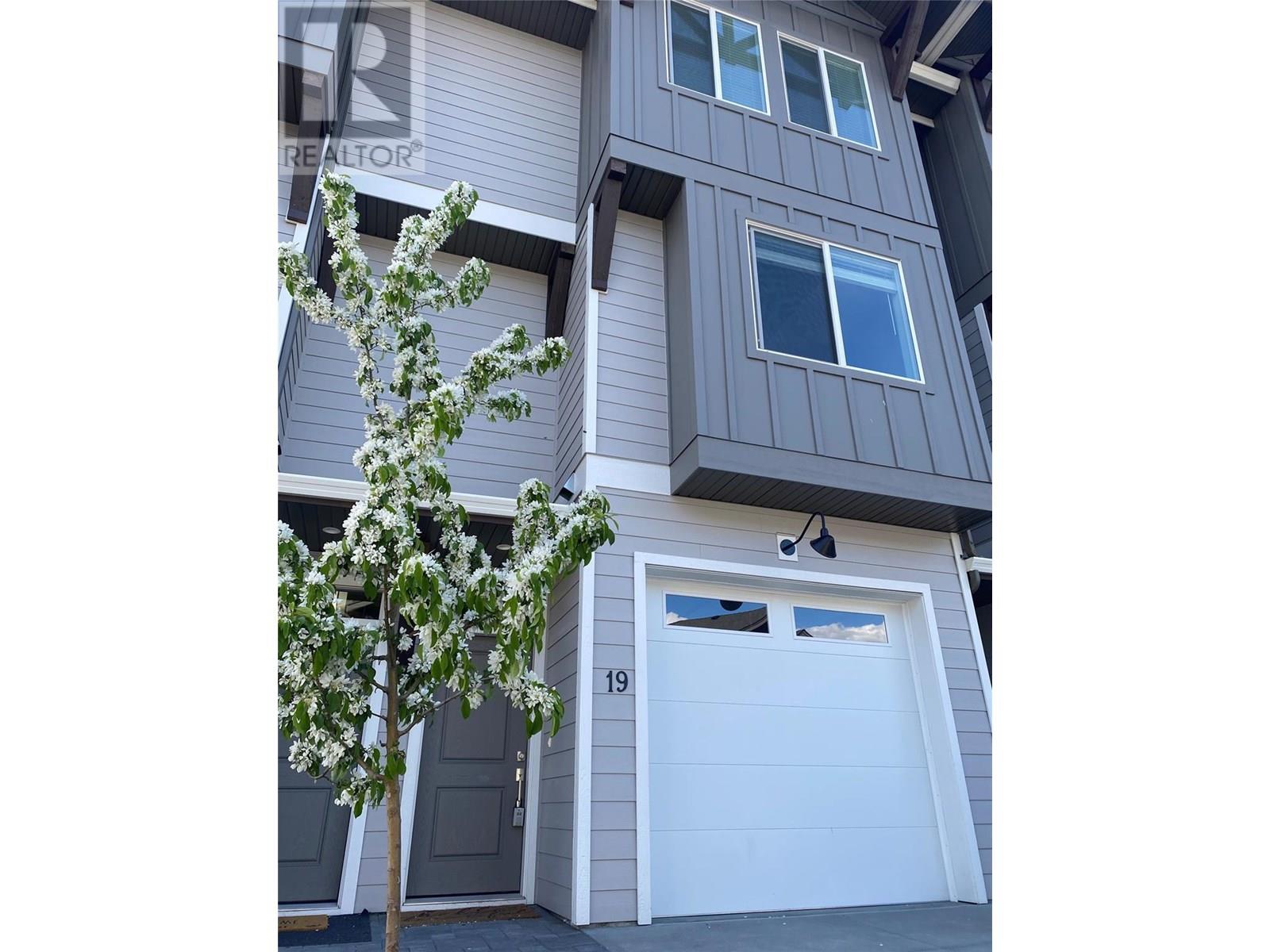 12840 Stillwater Court Unit# 19, Lake Country, British Columbia  V4V 2W6 - Photo 2 - 10355506