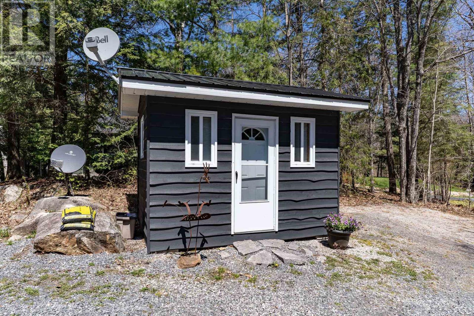 354 Skyline Drive, Armour, Ontario  P0A 1Y0 - Photo 11 - X12138366