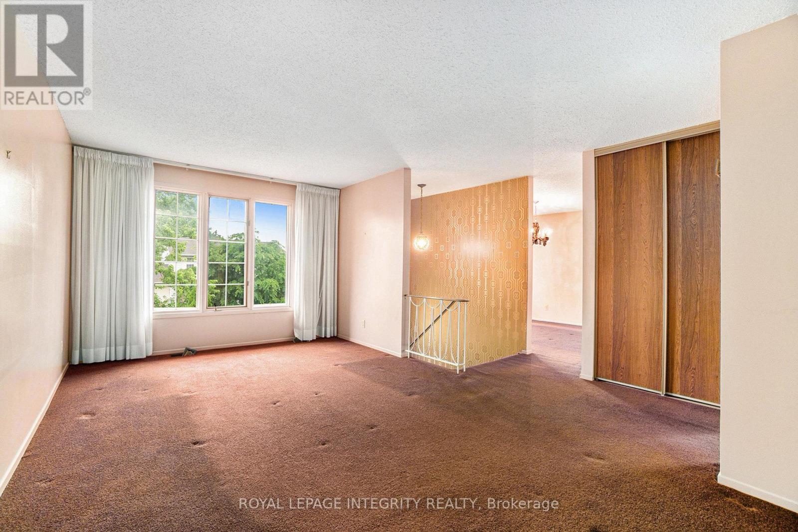 Property at 20 BENTWORTH CRESCENT image 5