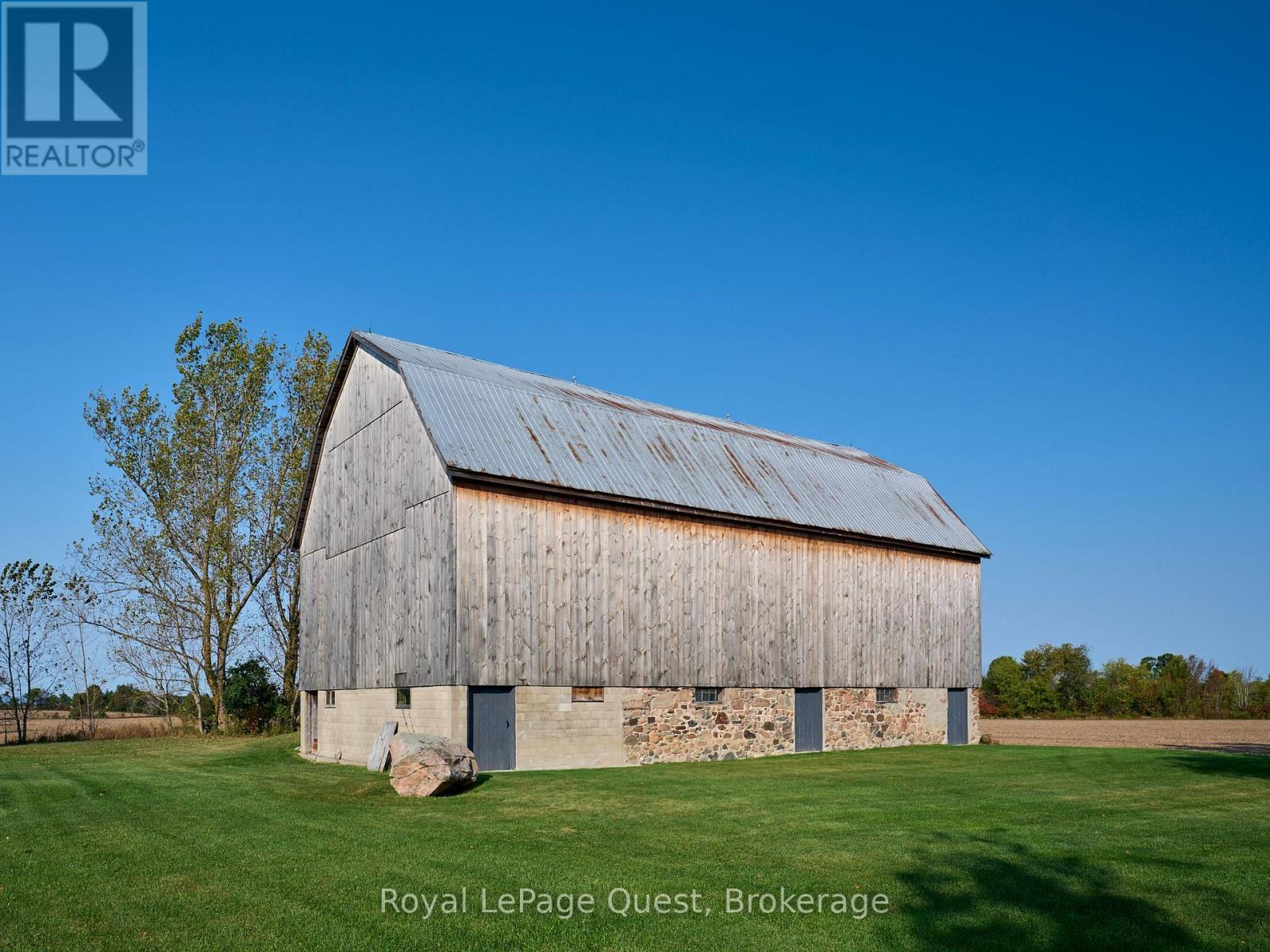 7874 10th Line, Essa, Ontario  L0L 2N0 - Photo 4 - N12275938