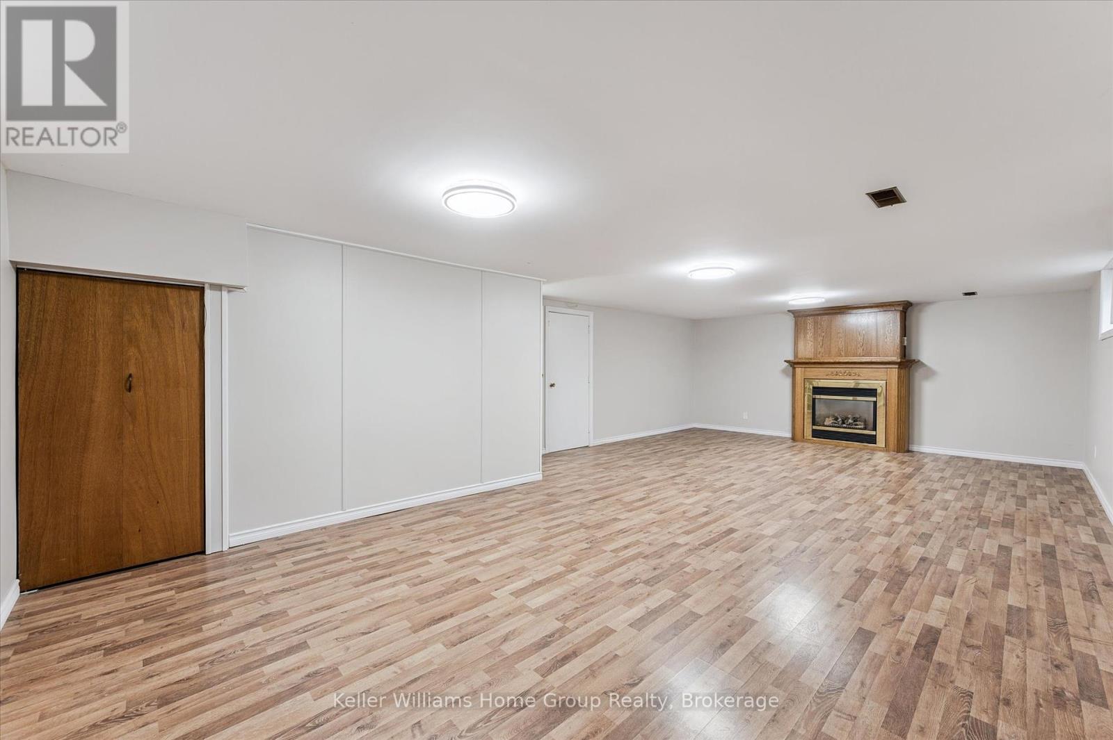16 Eleanor Court, Guelph, Ontario  N1E 1S8 - Photo 25 - X12275724