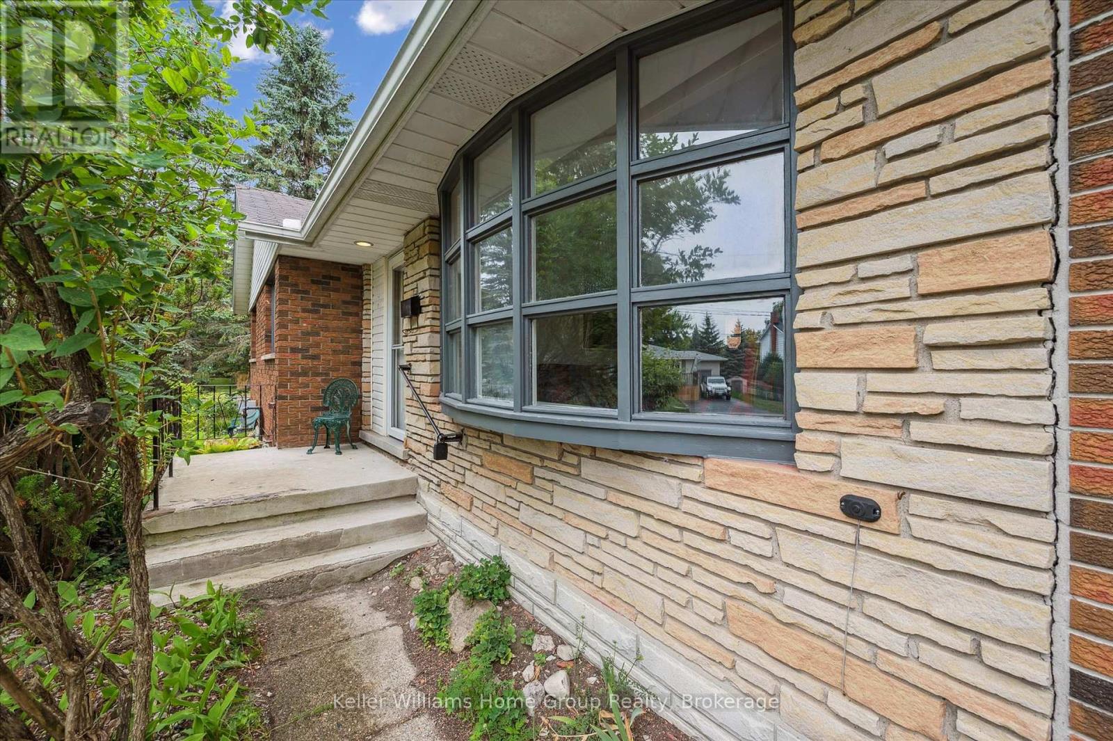 Property at 16 ELEANOR COURT image 3